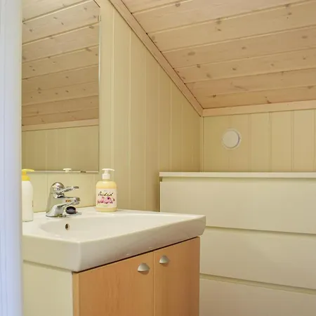 5 Bedroom Stunning In