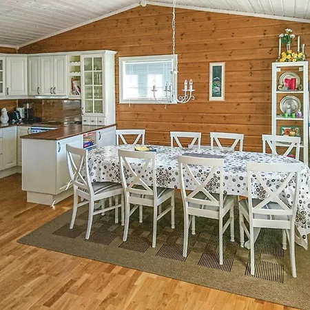 Dom wakacyjny 5 Bedroom Stunning In Aseral