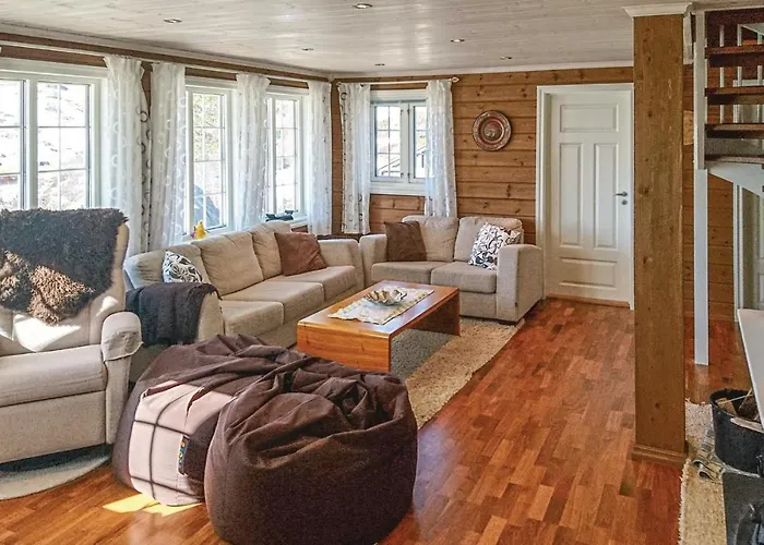 بيت للعطل 5 Bedroom Stunning In *